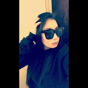 Meet your Posher, Myraneli